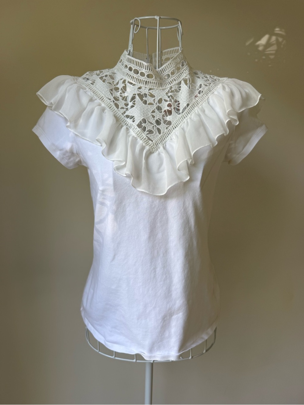 Ted Baker London White Lace Ruffle High Neck Top Blouse Size 0 XS